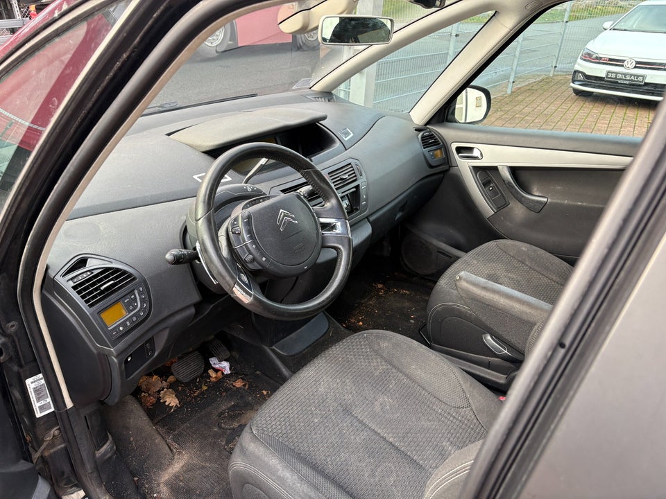 Citroën Grand C4 Picasso 1,6 HDi 110 VTR E6G 7prs 5d
