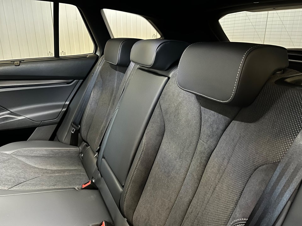 Skoda Enyaq 85 iV Sportline Advanced 5d