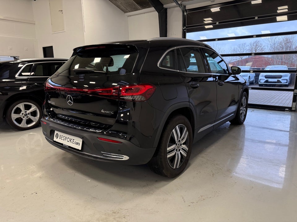 Mercedes EQA300 Progressive 4Matic 5d