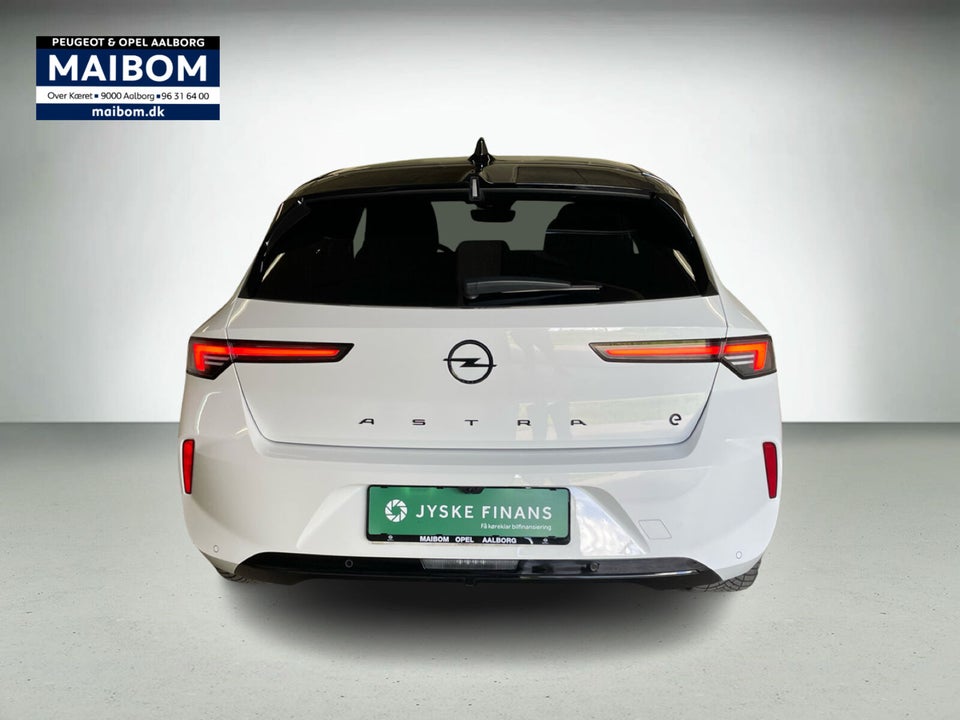 Opel Astra-e 54 Ultimate 5d