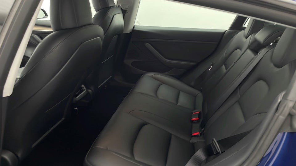 Tesla Model 3 Standard Range+ RWD 4d