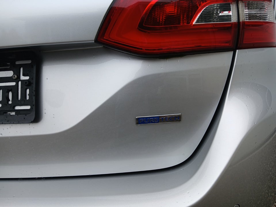 Peugeot 308 1,2 e-THP 110 Active SW 5d