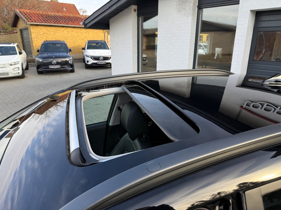 Hyundai Kona 64 EV Ultimate 5d