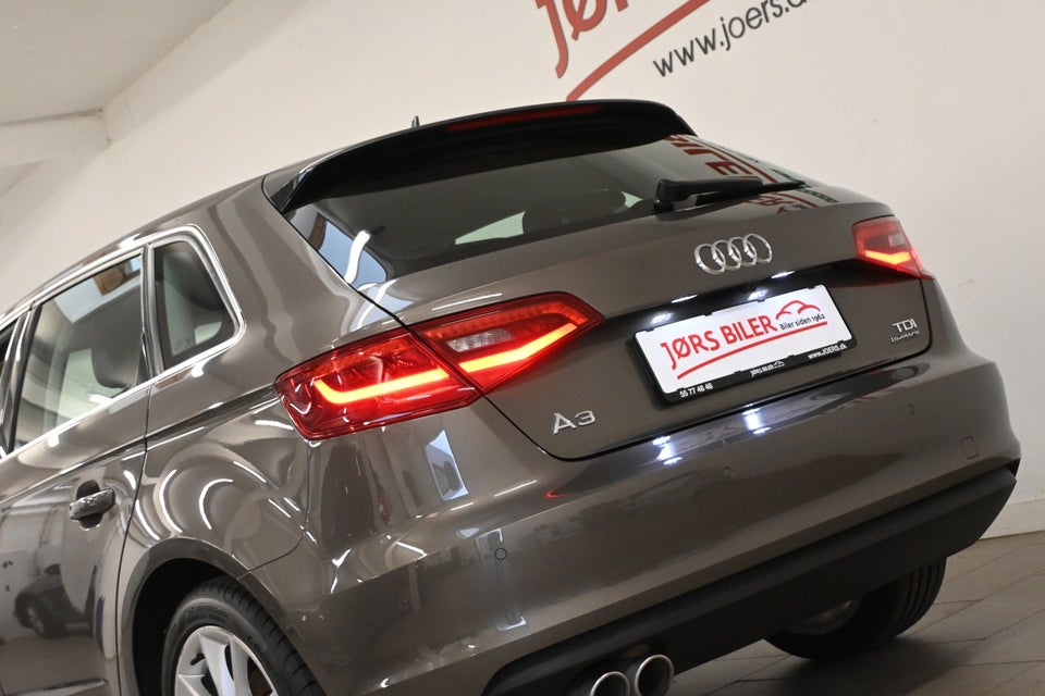 Audi A3 2,0 TDi 184 Ambiente Sportback quattro S-tr. 5d
