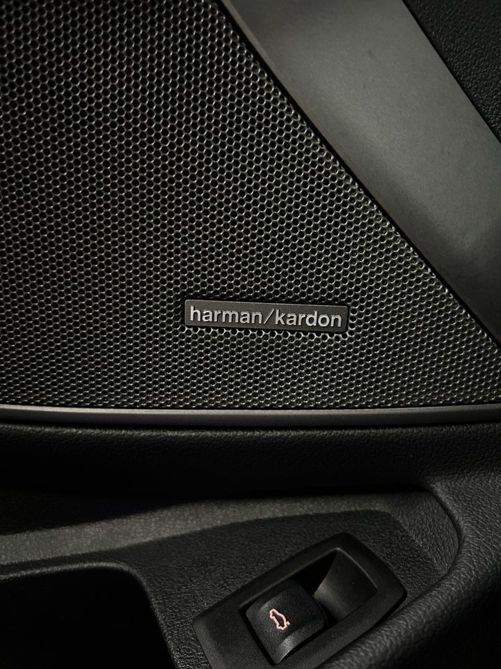 BMW 330d 3,0 Touring M-Sport xDrive aut. 5d