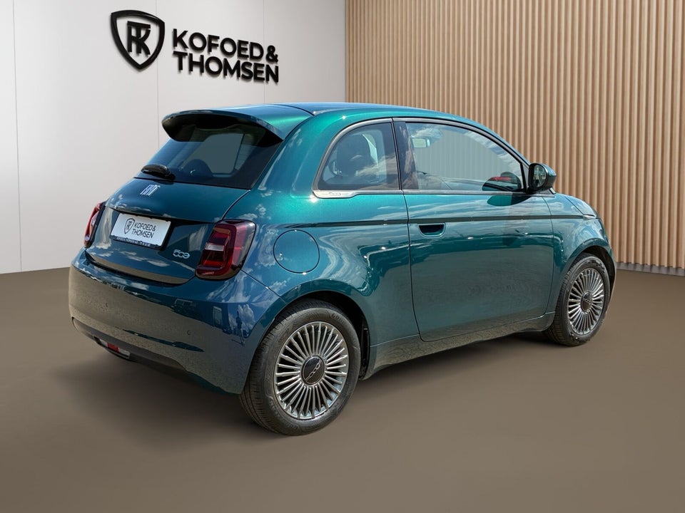 Fiat 500e 42 Icon 3d