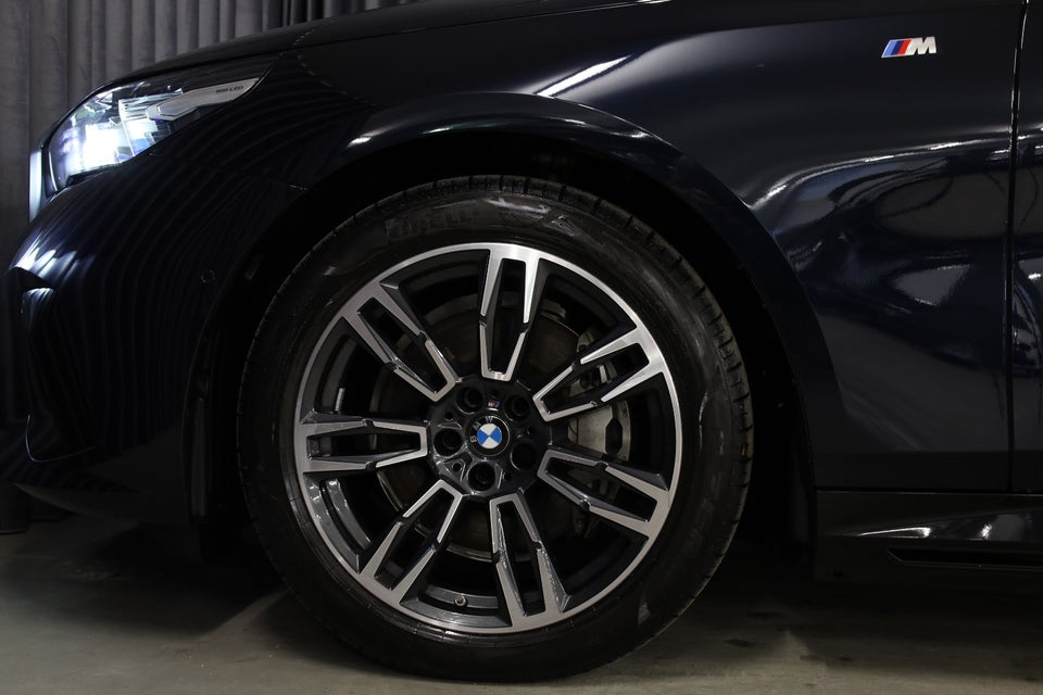 BMW i5 eDrive40 M-Sport 4d