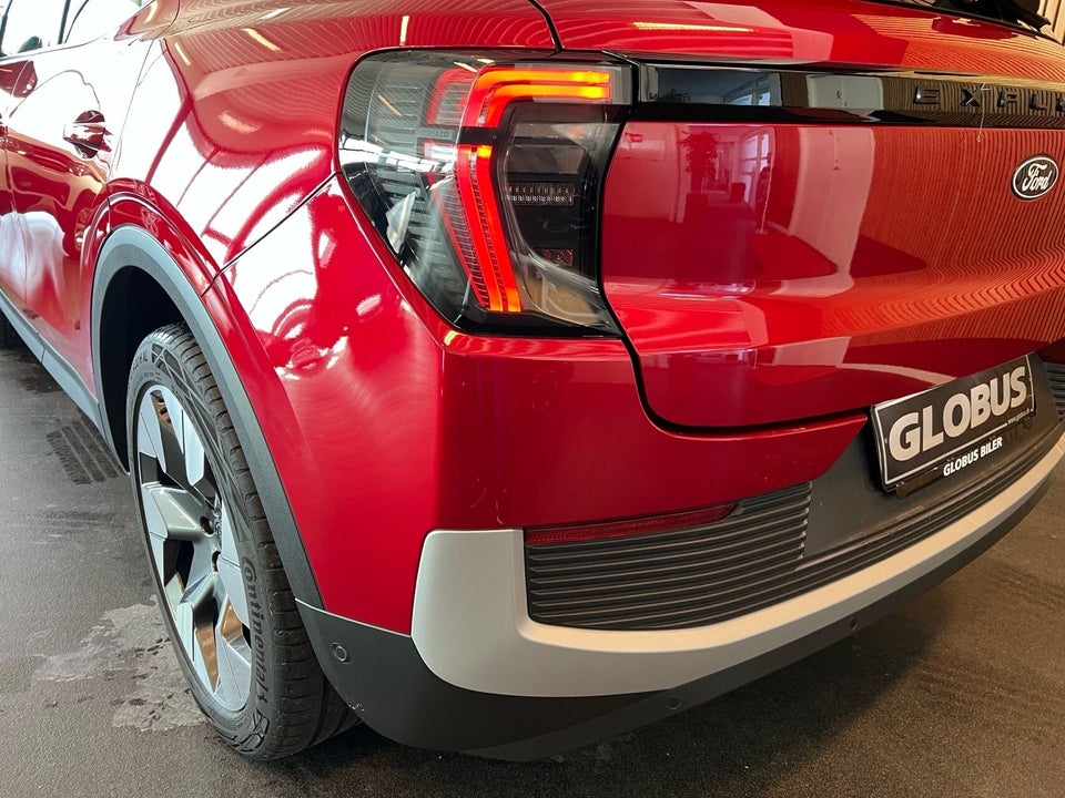 Ford Explorer 79 Premium Extended Range AWD 5d