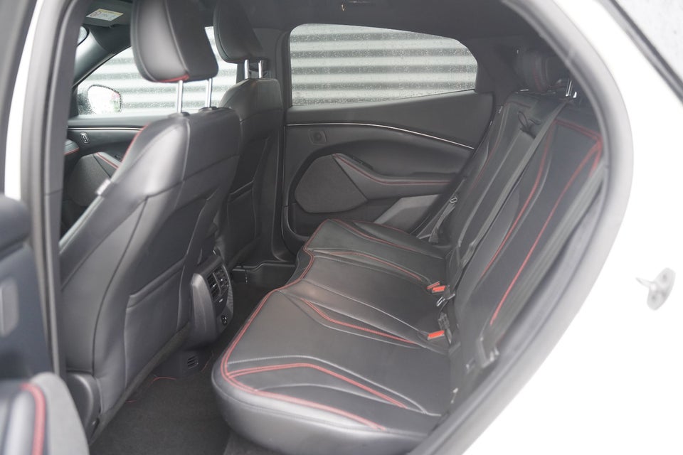 Ford Mustang Mach-E 98 Premium Extended Range 5d