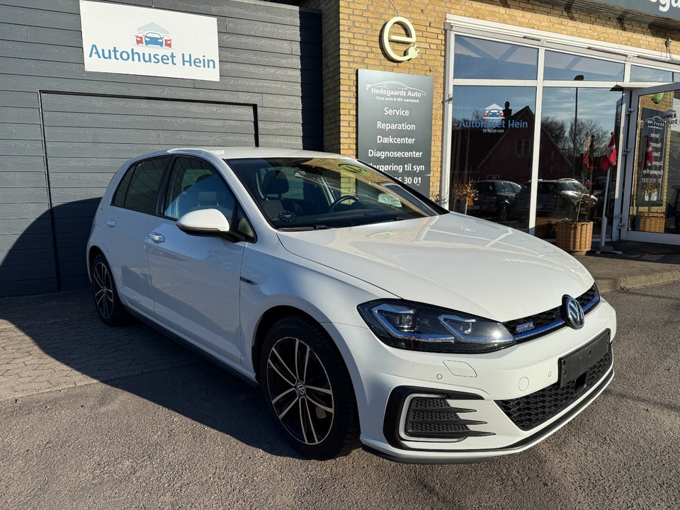 VW Golf VII 1,4 GTE DSG 5d