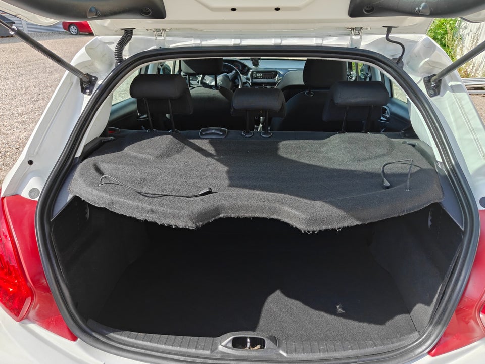 Peugeot 208 1,0 VTi Access Air 5d