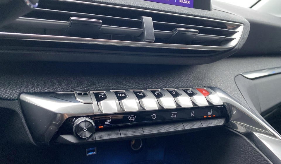 Peugeot 3008 1,6 Hybrid Allure Limited EAT8 5d