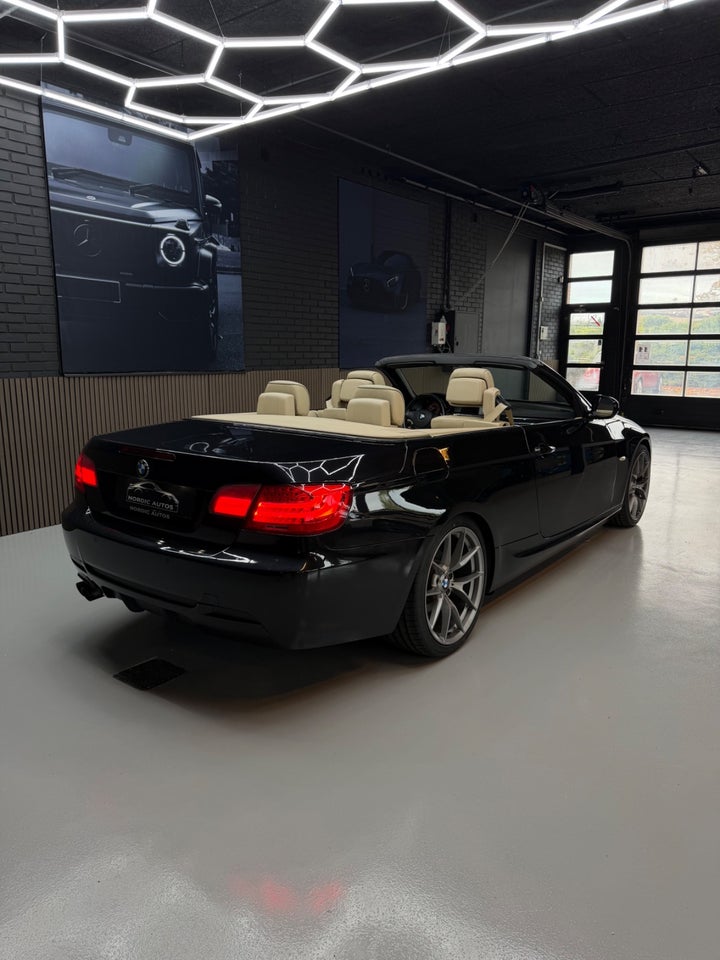 BMW 325i 3,0 Cabriolet aut. 2d