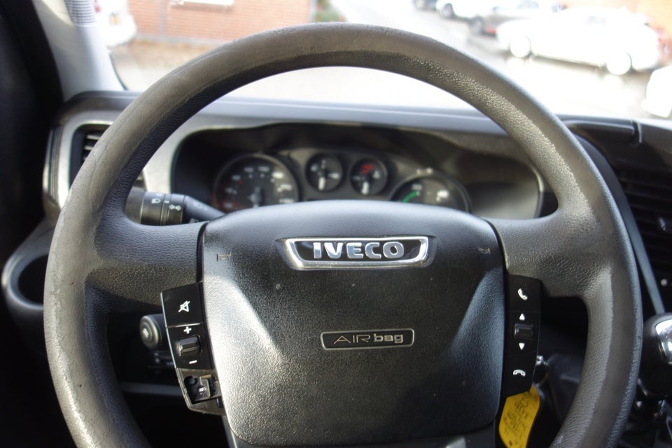 Iveco Daily 3,0 35C17 Db.Kab m/lad 4d