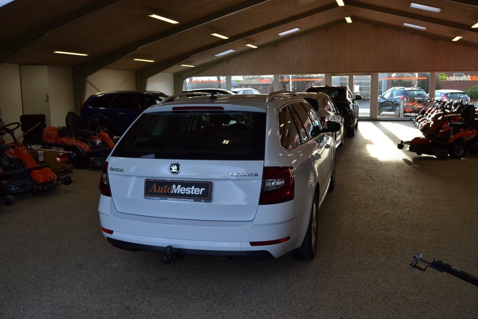 Skoda Octavia 2,0 TDi 150 Style Combi DSG 5d