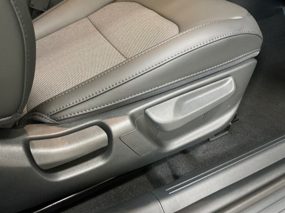 Kia Niro 64 EV Prestige 5d