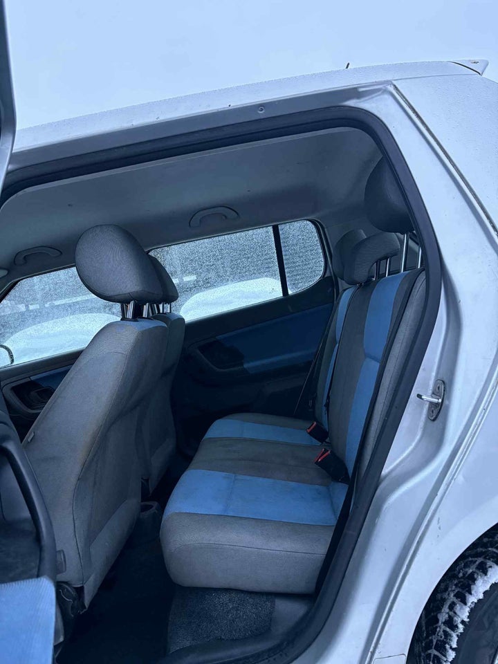 Skoda Fabia 1,4 16V Ambiente 5d