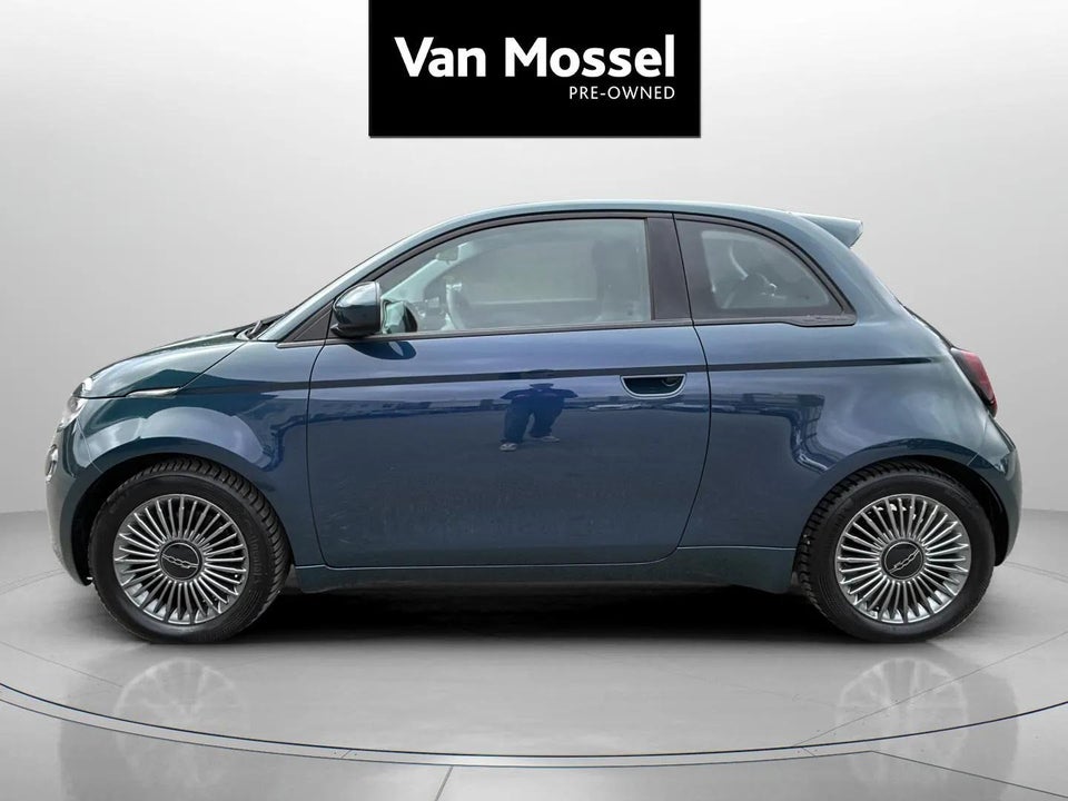 Fiat 500e 42 Icon 3d