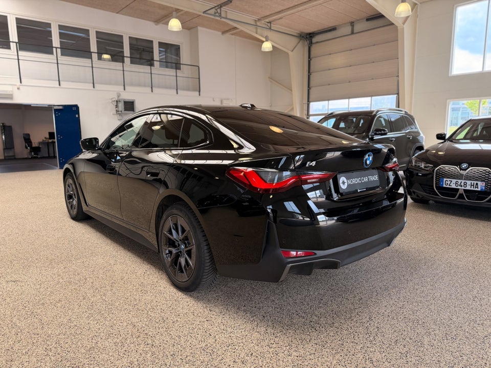 BMW i4 eDrive35 Charged 5d