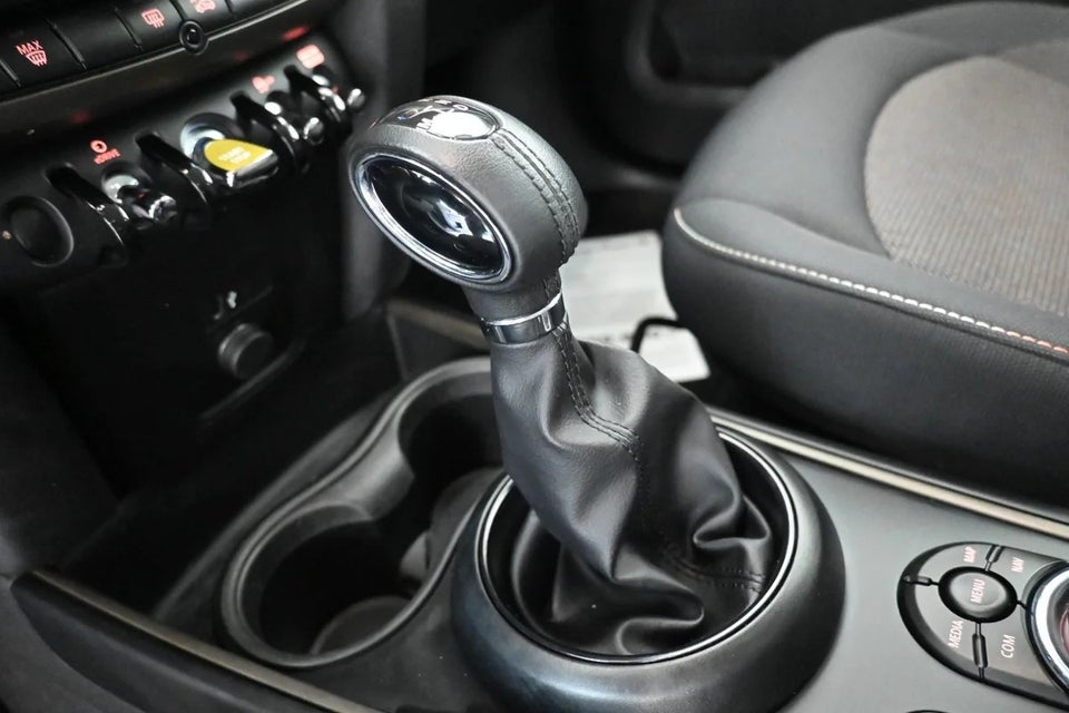 MINI Countryman Cooper SE 1,5 Essential aut. ALL4 5d