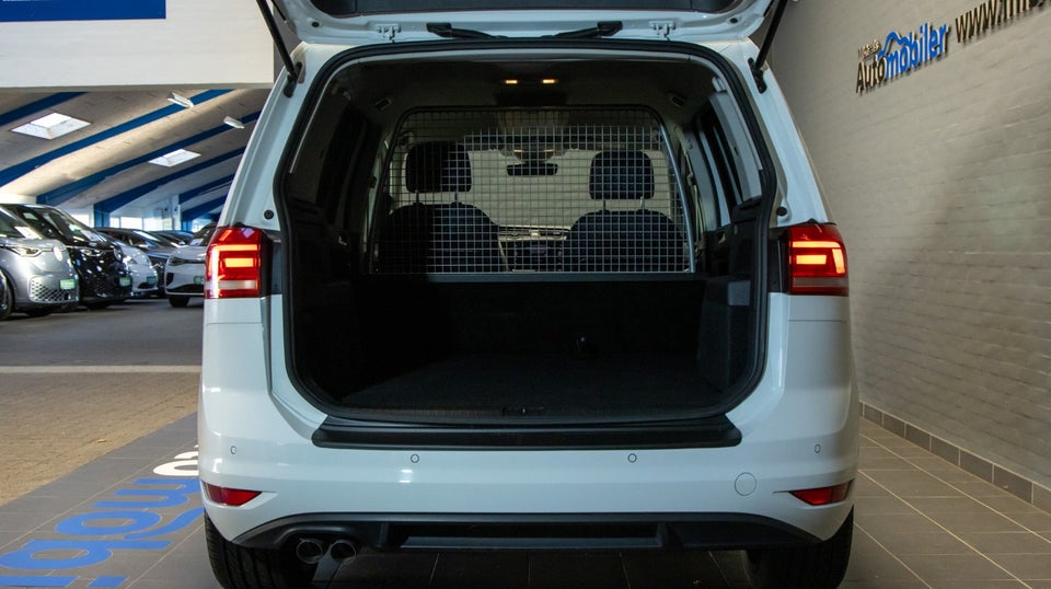 VW Touran 2,0 TDi 150 Comfortline DSG Van 5d