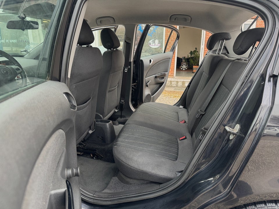 Opel Corsa 1,0 12V Enjoy 5d