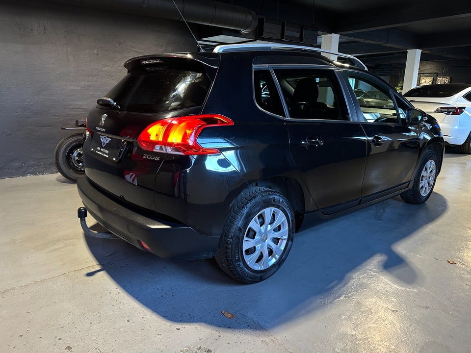 Peugeot 2008 1,2 VTi 82 Allure 5d
