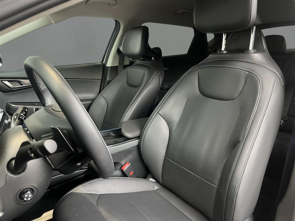 Kia EV6 84 Long Range Upgrade 5d