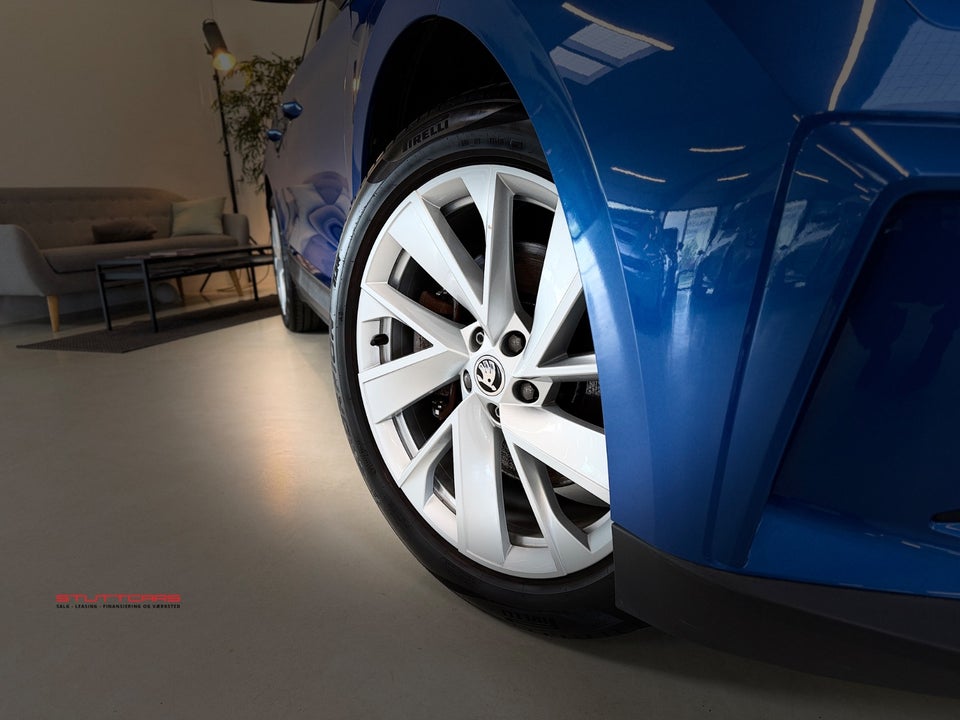 Skoda Enyaq 80 iV Suite 5d
