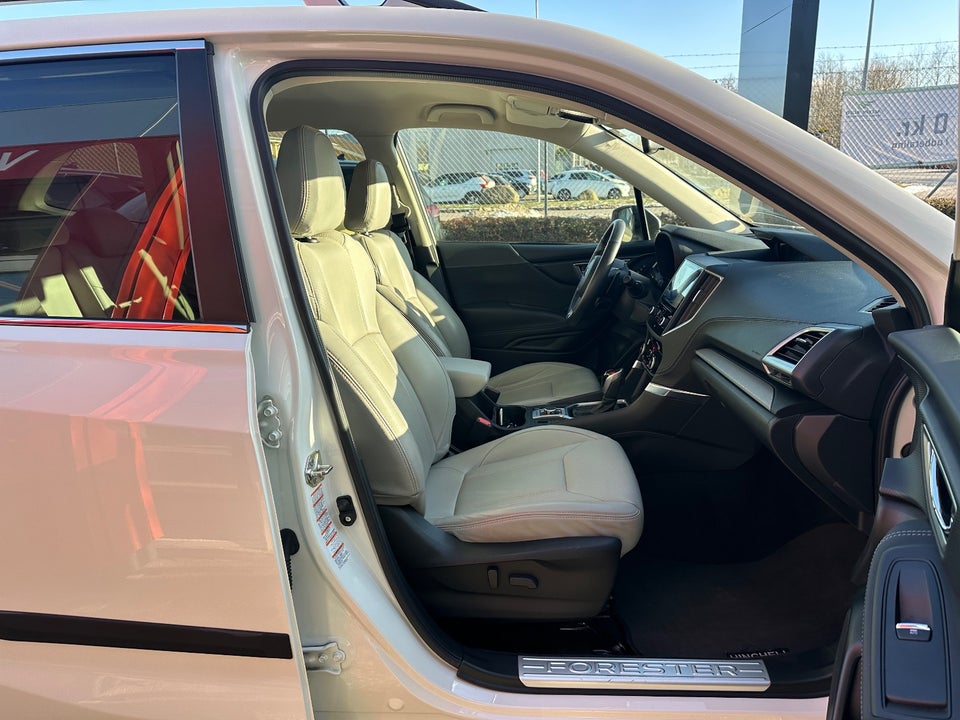 Subaru Forester 2,0 e-Boxer Ridge L-tr. 5d