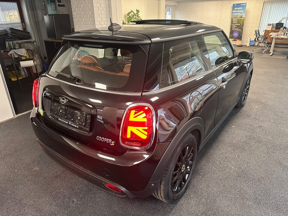 MINI Cooper SE Maximise 3d