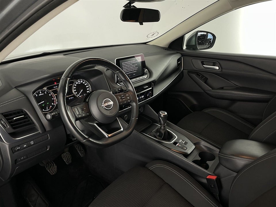 Nissan Qashqai 1,3 mHEV Acenta 5d