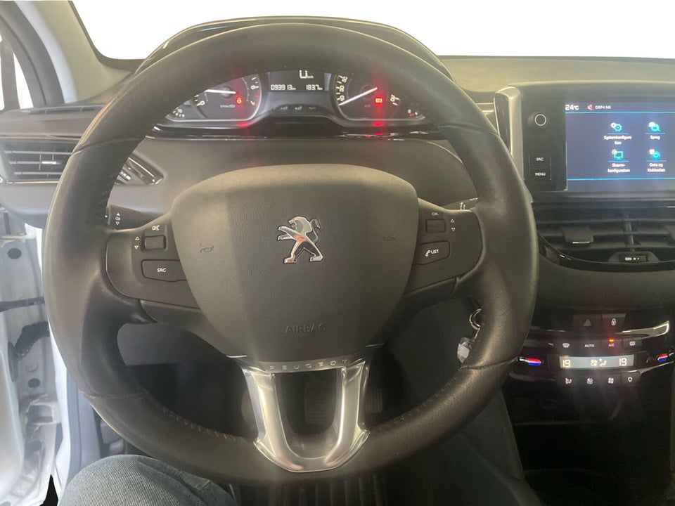 Peugeot 208 1,2 VTi 82 Strike 5d