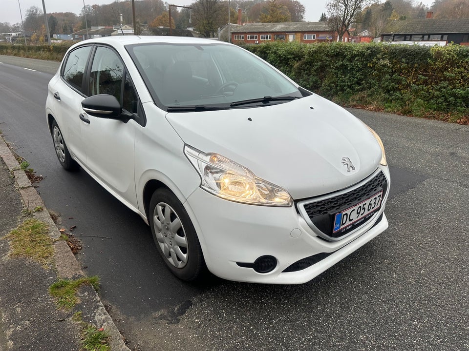 Peugeot 208 1,0 VTi Access 5d