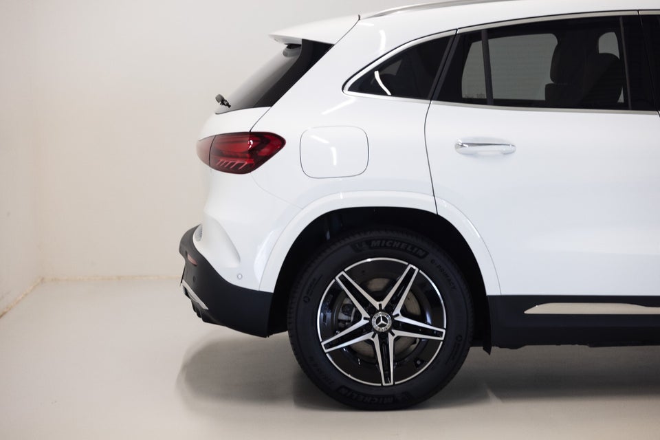 Mercedes EQA250+ AMG Premium 5d