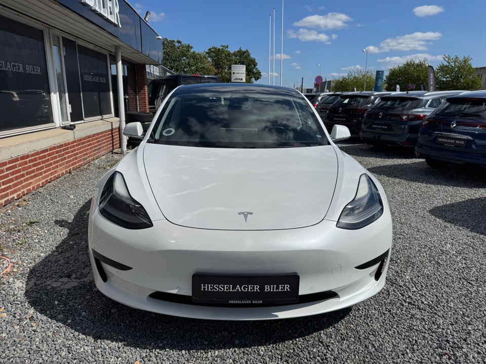 Tesla Model 3 Standard Range+ RWD 4d