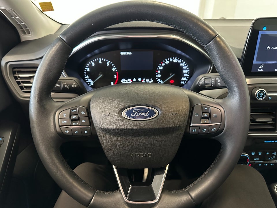 Ford Focus 1,0 EcoBoost Titanium 5d