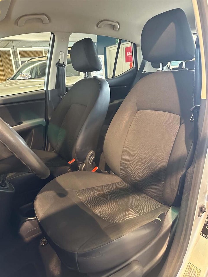Hyundai i10 1,1 Classic 5d