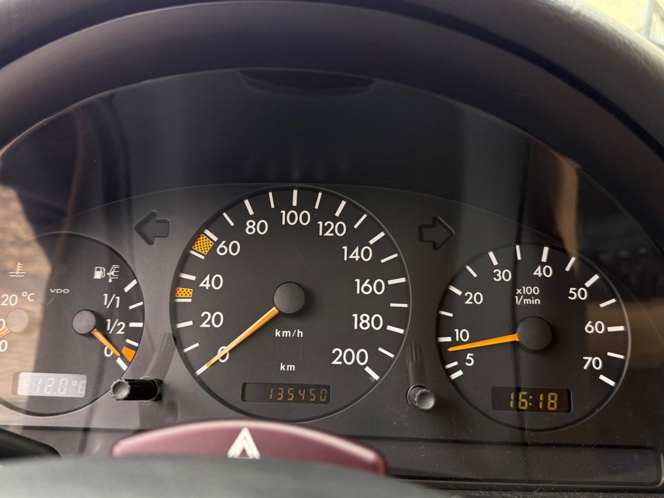 Mercedes ML320 3,2 aut. 5d