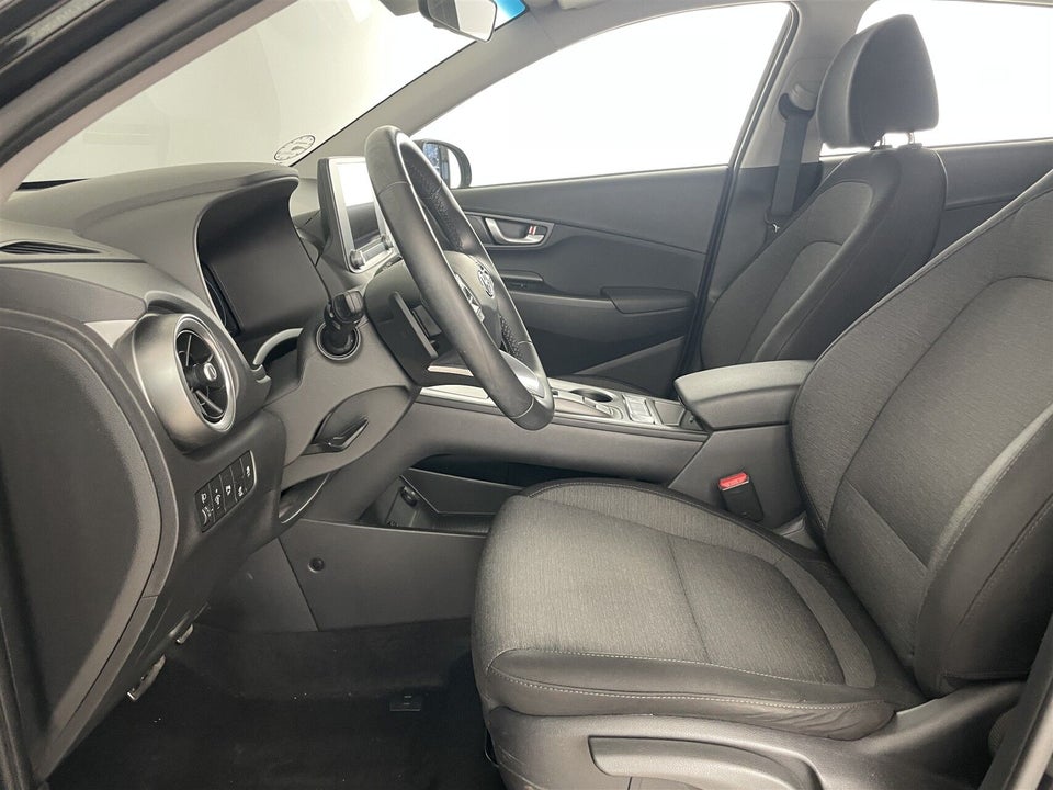 Hyundai Kona 39 EV Essential 5d