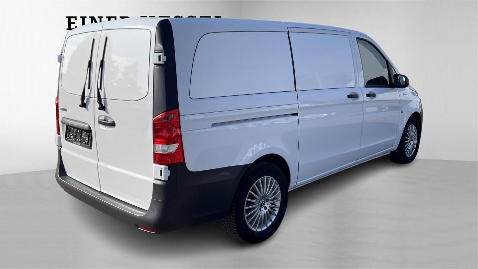 Mercedes eVito 129 Tourer PRO L Van