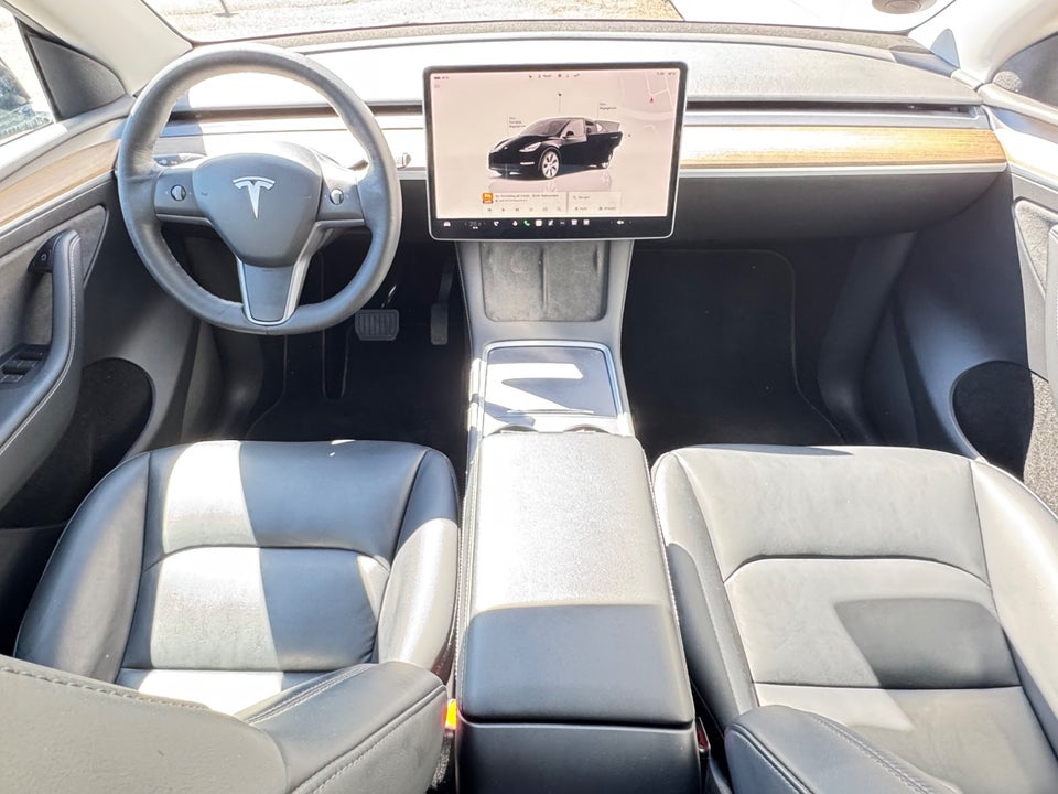 Tesla Model Y Long Range AWD 5d