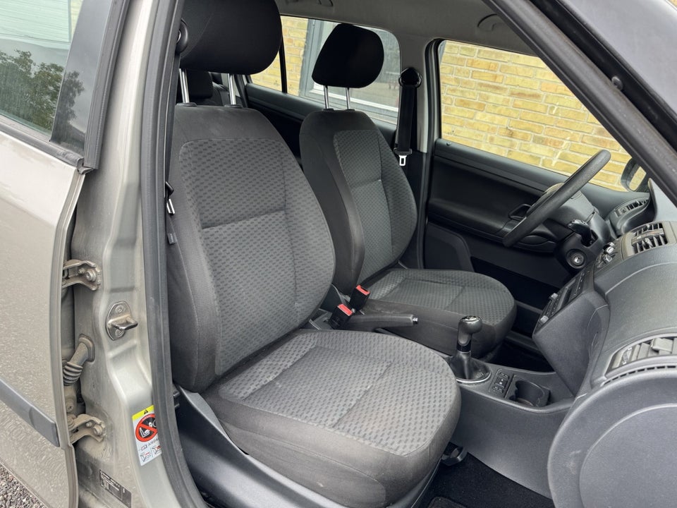 Skoda Fabia 1,2 12V Ambiente Combi 5d