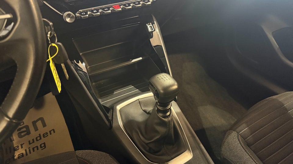 Peugeot 208 1,2 PureTech 100 Active 5d