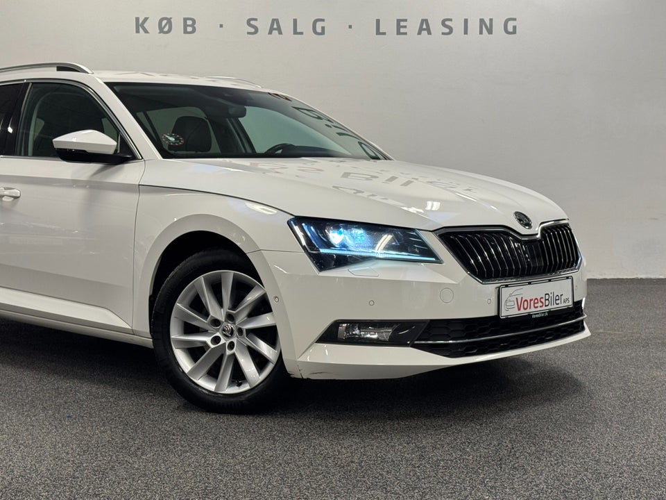 Skoda Superb 2,0 TDi 190 Style Combi DSG 5d