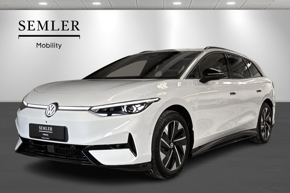 VW ID.7 77 Style+ Tourer 5d