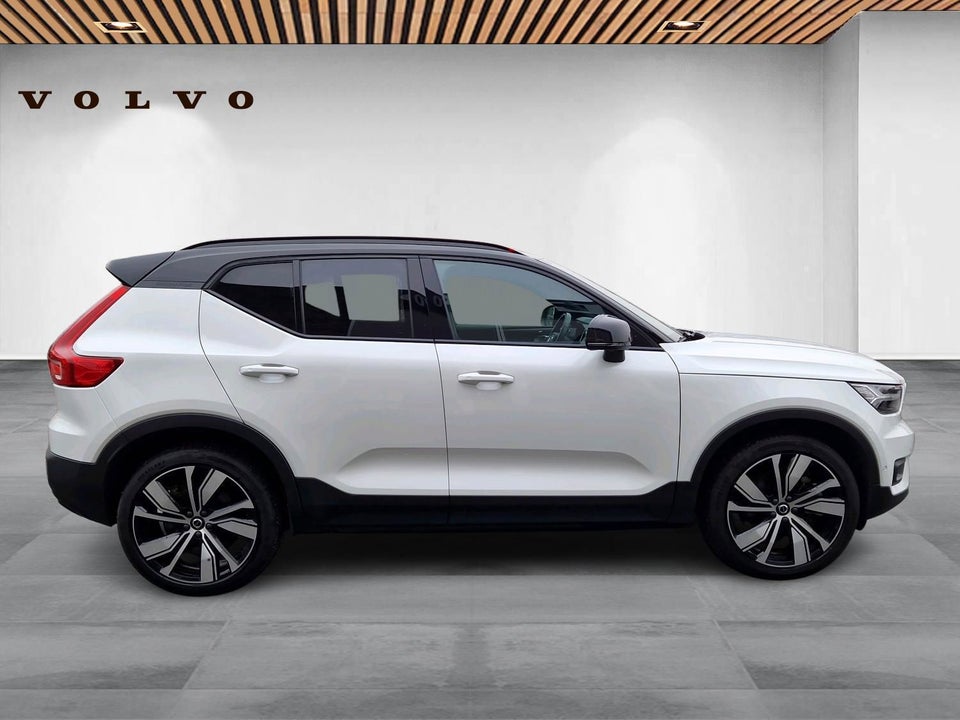 Volvo XC40 P6 ReCharge Pro 5d