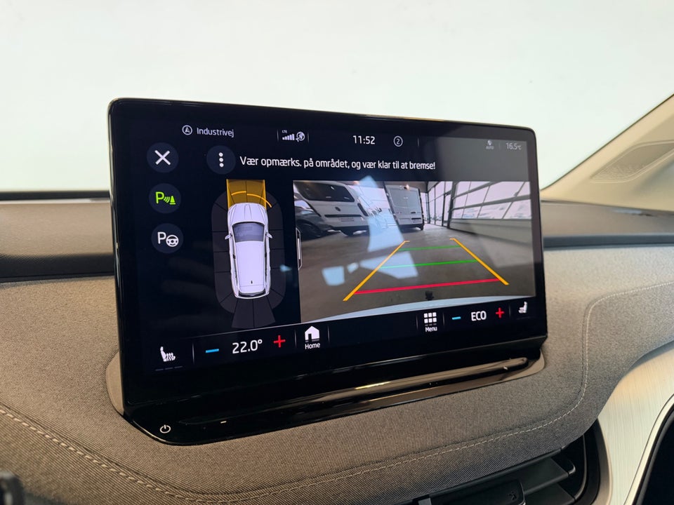 Skoda Enyaq 80 iV Plus Loft 5d