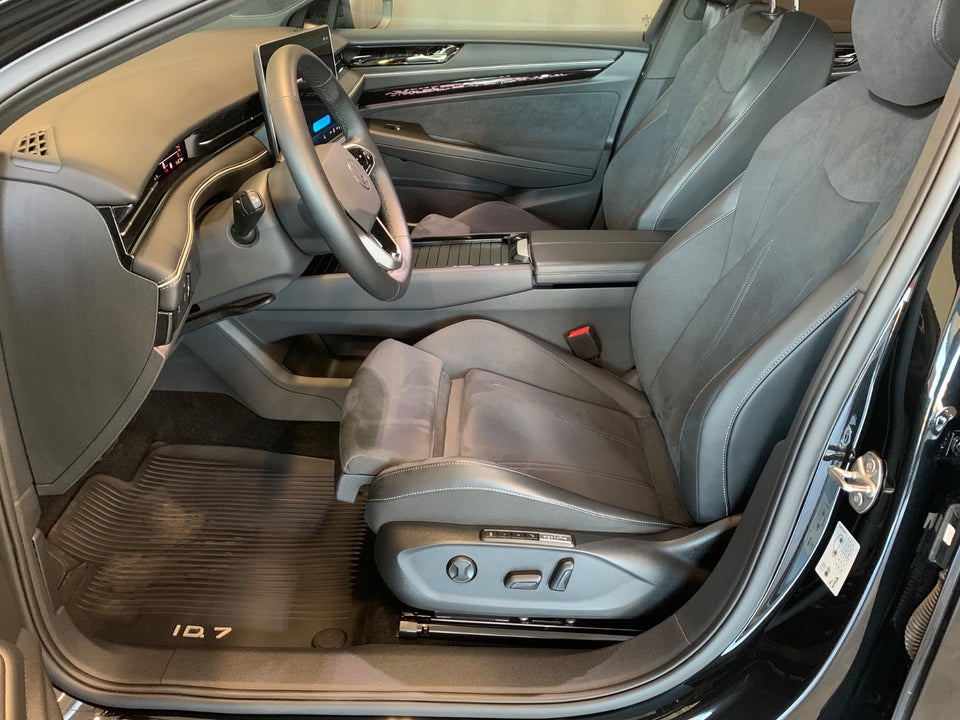 VW ID.7 86 Style S Tourer 5d