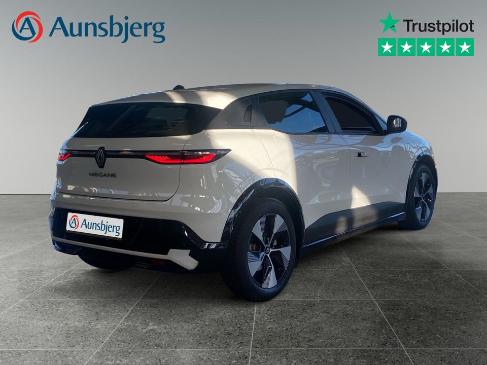 Renault Megane E-Tech 40 Equilibre 5d